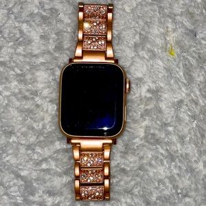 Apple Watch SE 40mm Gold Ali Pink Sand Sports Band CEL